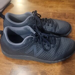 Black Womens 8.5 Slip Resistant Shoes